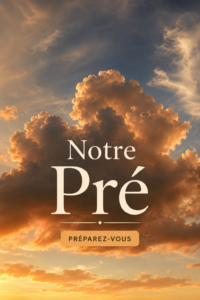 Femme réfléchissant aux préparatifs de sa retraite, consultante un document de checklist.