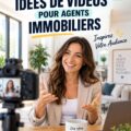 Une agent immobilier filme une vidéo devant une maison à vendre, utilisant des techniques modernes de marketing.