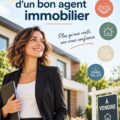 Une femme discutant avec un agent immobilier lors d'une visite de propriété, représentant la recherche du bon accompagnement.
